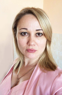 Заведующая неврологическим отделением Харченко Ольга Сергеевна